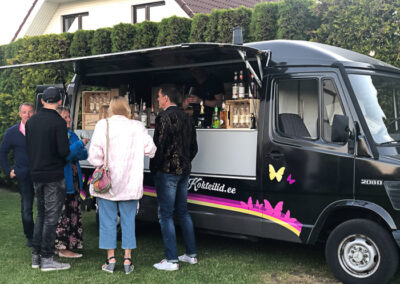 kokteilibus ja kokteilibaar ehk baariteenus üritusel