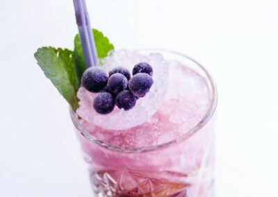 baarmen pulma ja paku külalistele alkoholivaba kokteile