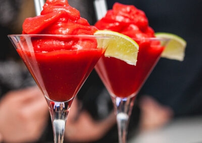 baarmen pulma ja paku külalistele alkoholivaba kokteile